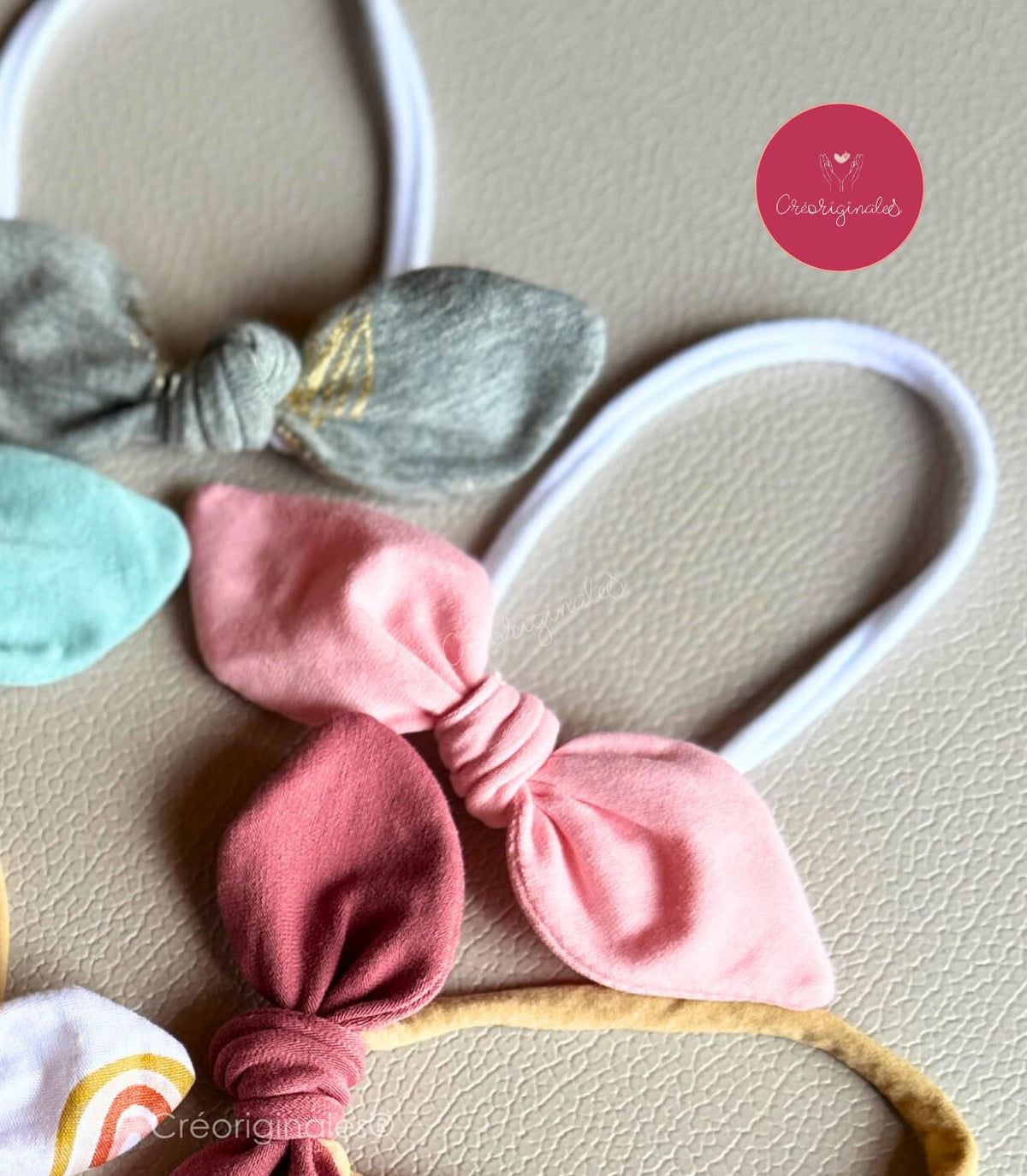 Lot de 20 bandeaux en nylon souple de 15,2 cm avec grands nœuds élastiques en nylon pour nouveau-nés, nourrissons et tout-petits Lot de 20 bandeaux en nylon souple de 15,2 cm avec grands nœuds élastiques en nylon pour nouveau-nés, nourrissons et tout-petits